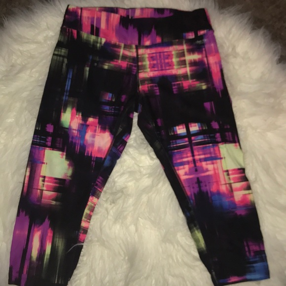 Calvin Klein Pants - Calvin Klein Performance workout capris